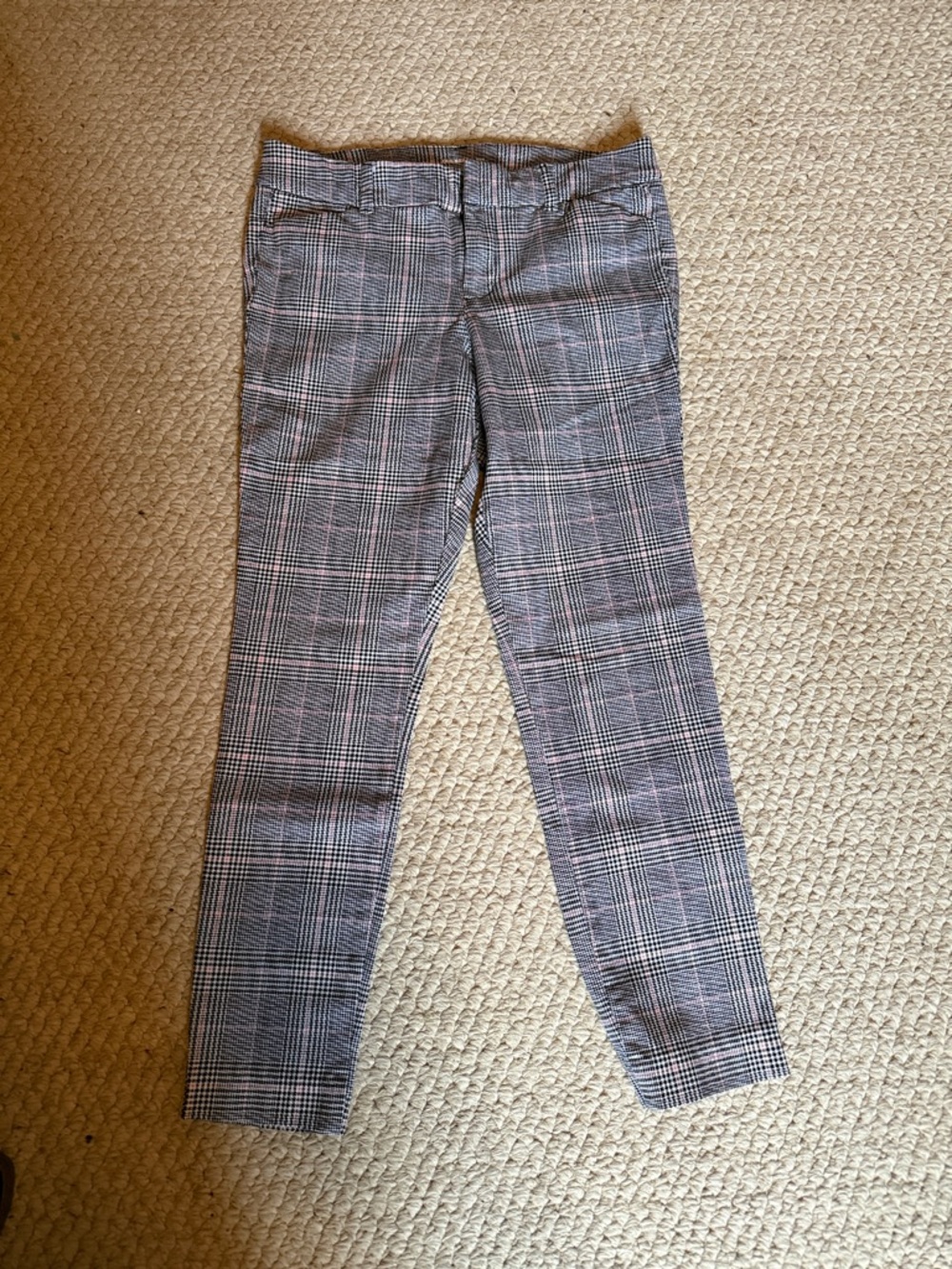 Old Navy Black and White Plaid Cropped Pants